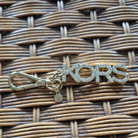Michael Kors Gold Keychain - Picture 1 of 5